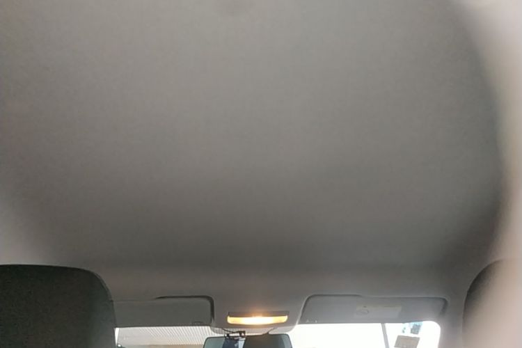 Volkswagen Santana 2017 car image #18