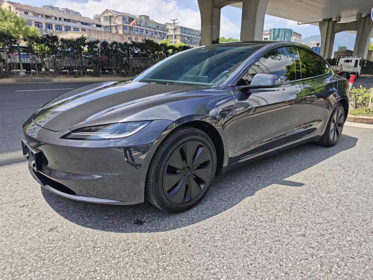 Tesla Model 3 2024 car image 