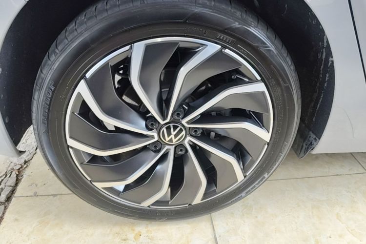 Volkswagen Golf 2021 car image #10