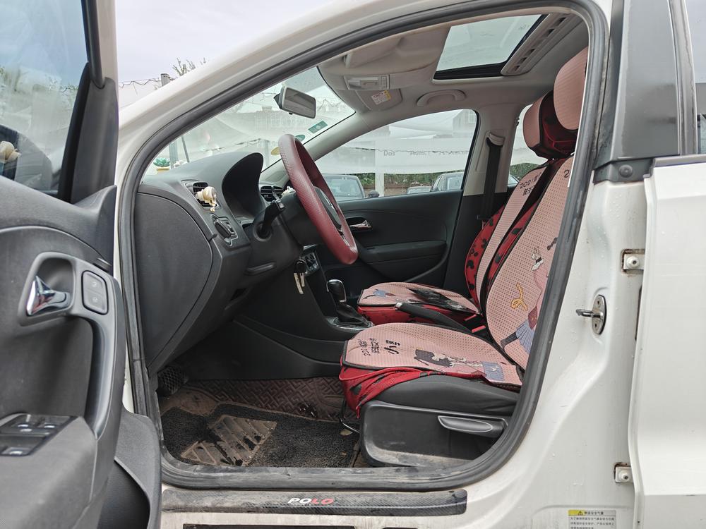 Volkswagen Polo 2019 car image #15