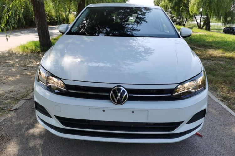 Volkswagen Polo 2023 car image #3