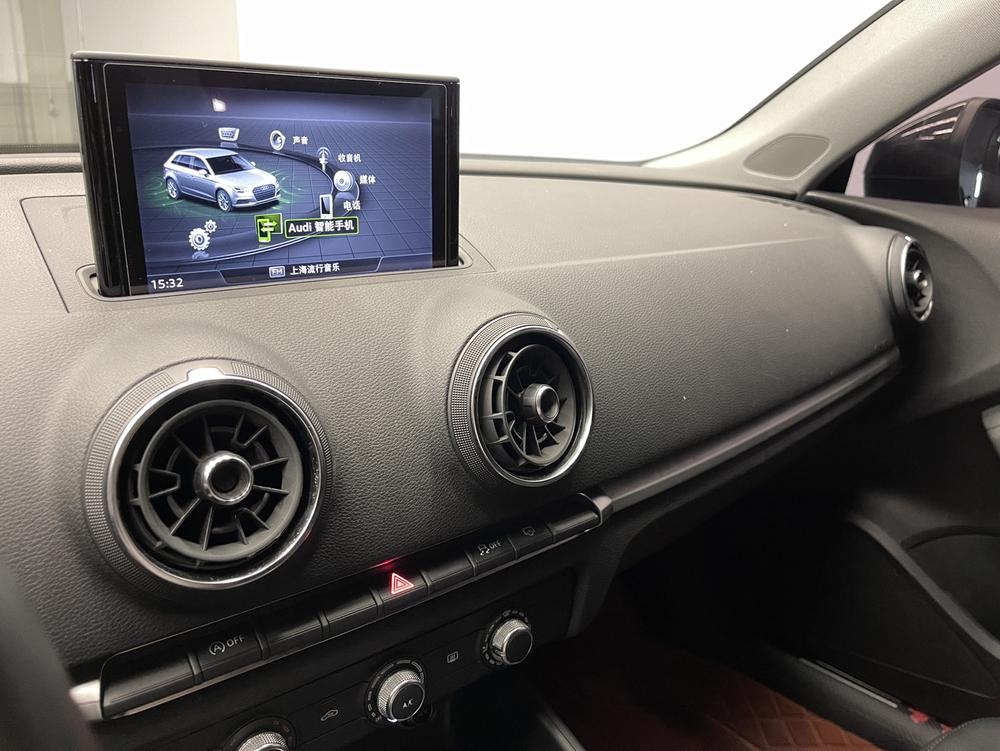 Audi A3 2019 car image #11
