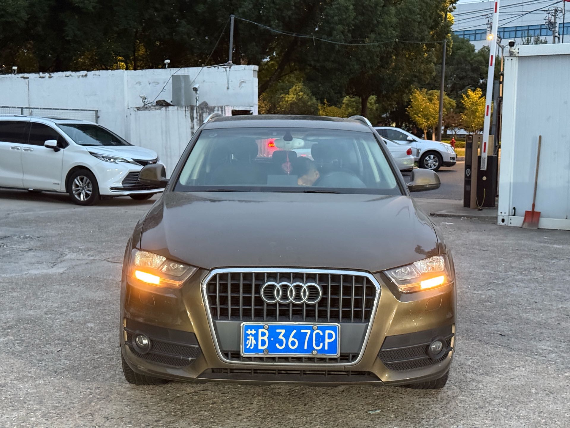 Audi Q3 2014 #2 Audi Q3 2014 car image #2