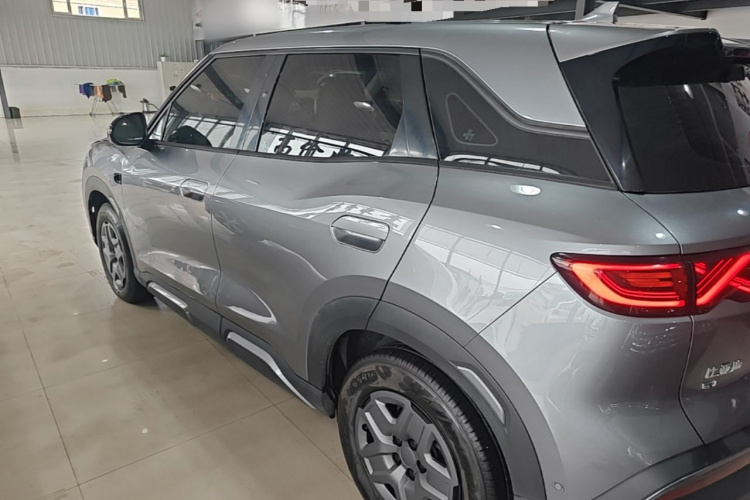 BYD YuanUP 2025 car image #5