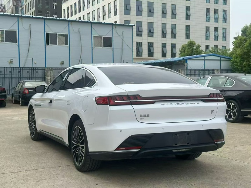 BYD Han 2023 #6 BYD Han 2023 صورة سيارة #6