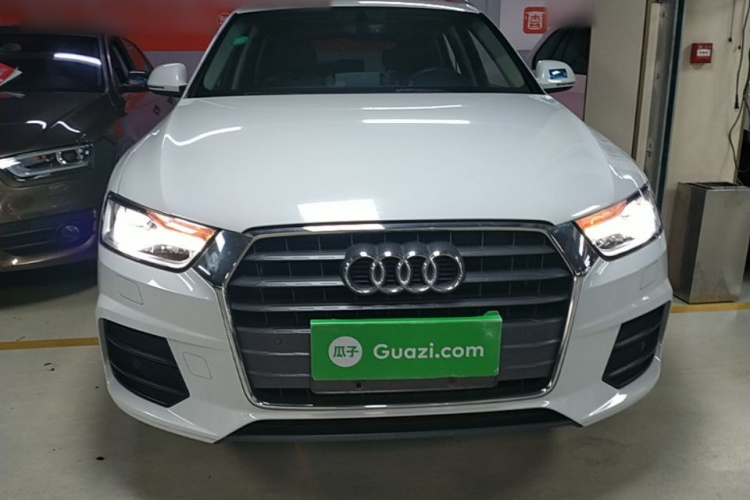 Audi Q3 2017 car image #3