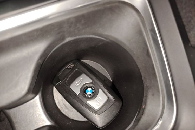 BMW 3 Series 2014 #14 BMW 3 Series 2014 car image #14