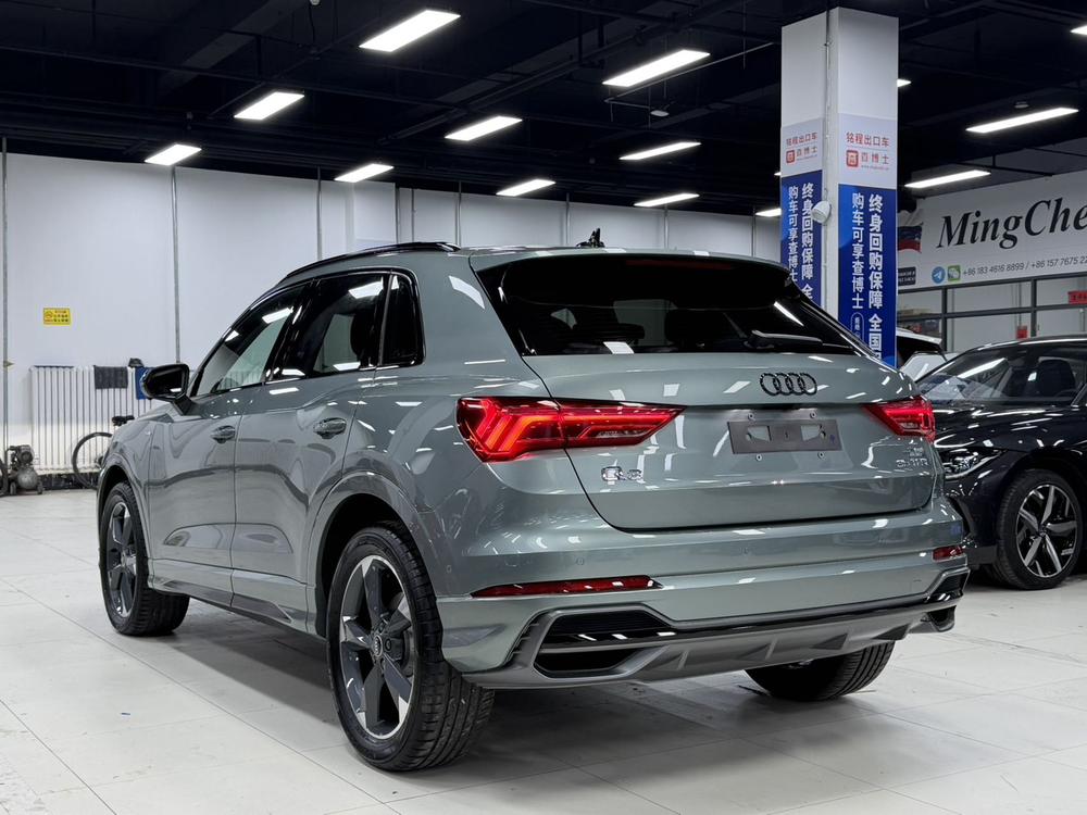 Audi Q3 2022 car image #4
