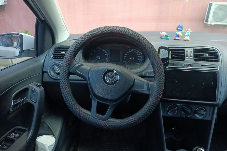 Volkswagen Polo 2016 #12 Volkswagen Polo 2016 car image #12