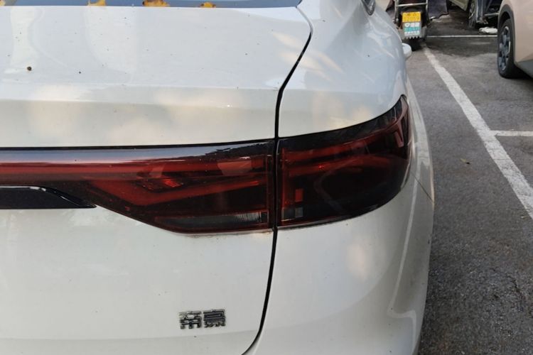 GEELY Emgrand 2025 #8 GEELY Emgrand 2025 car image #8