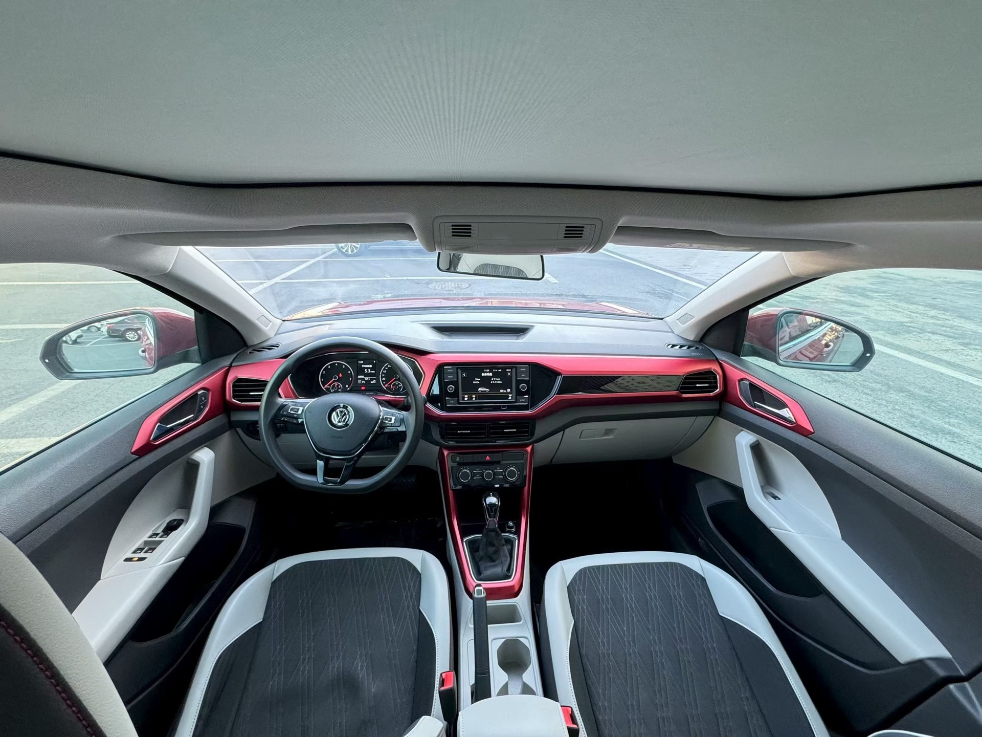 Volkswagen T-Cross 2019 #5 Volkswagen T-Cross 2019 car image #5