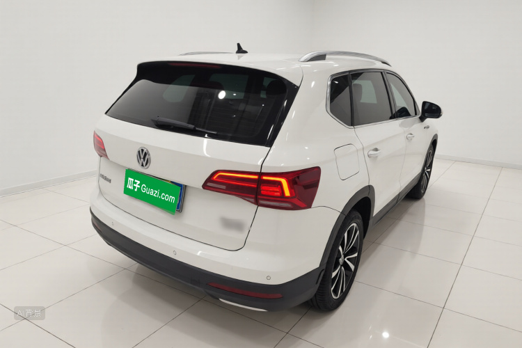 Volkswagen Tharu 2019 immagine di auto #5