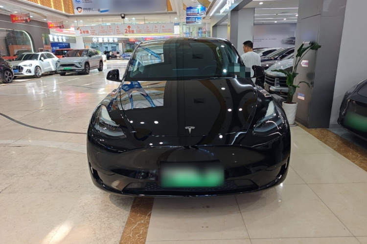Tesla Model Y 2023 #3 Tesla Model Y 2023 immagine di auto #3