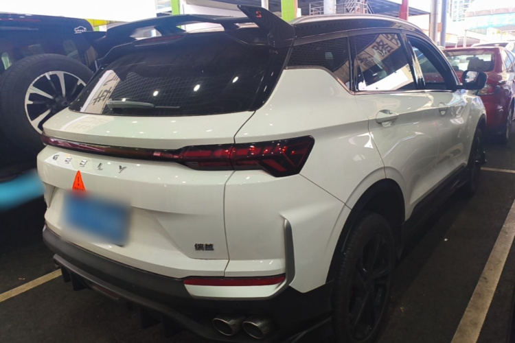 GEELY Coolray 2026 car image #7