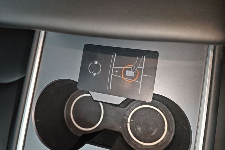Tesla Model Y 2021 #13 Tesla Model Y 2021 immagine di auto #13
