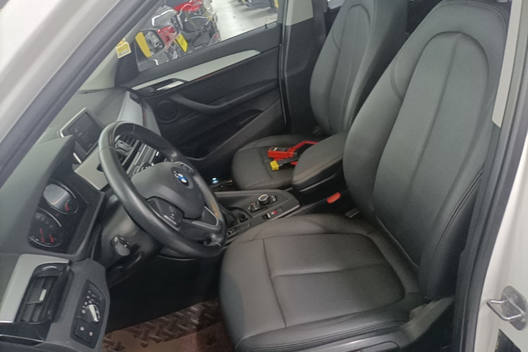 BMW X1 2019 car image #15