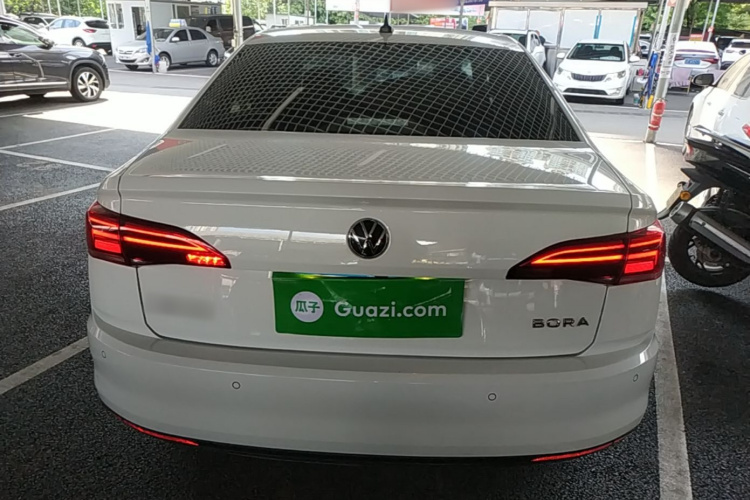 Volkswagen Bora 2022 car image #6