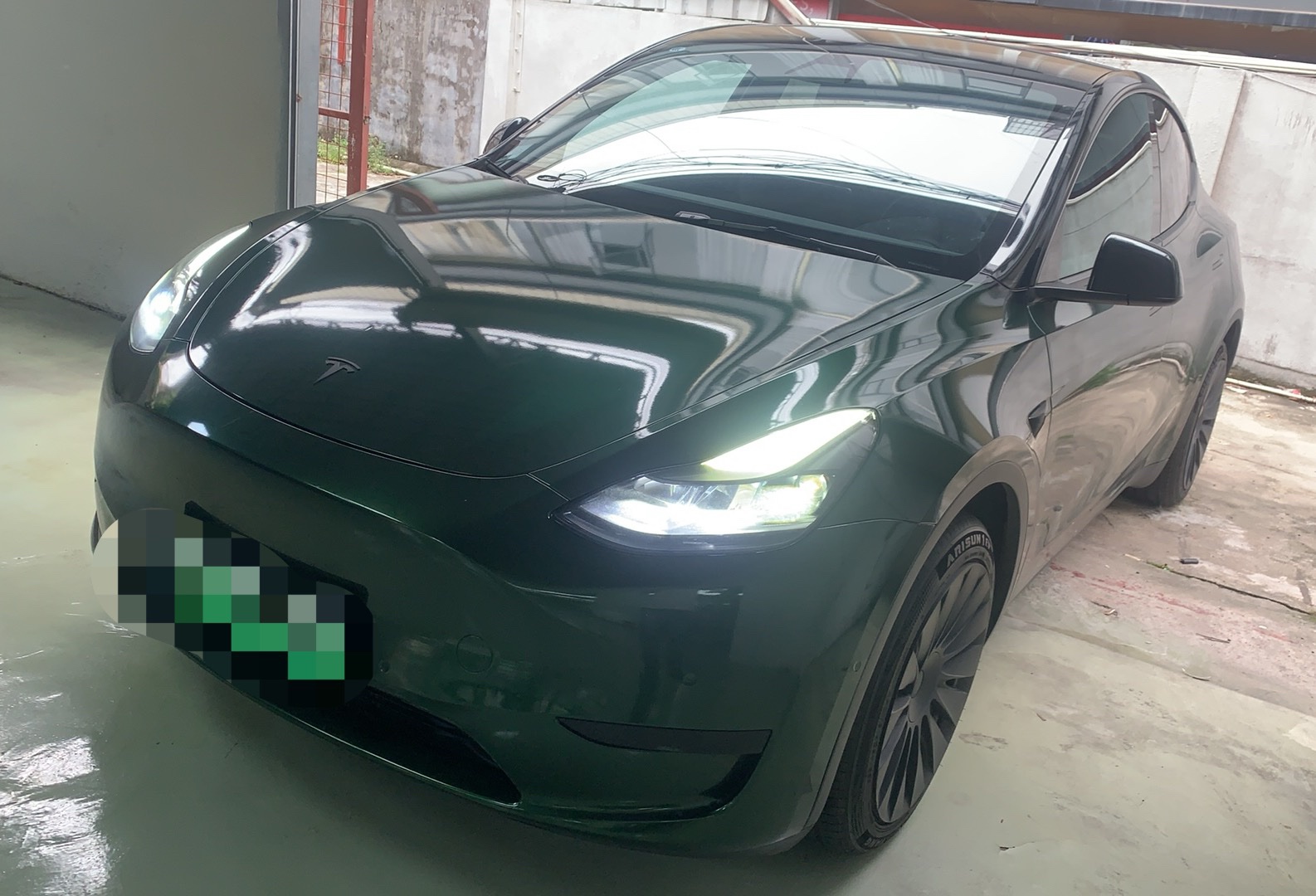 Tesla Model Y 2022 Tesla Model Y 2022 car image