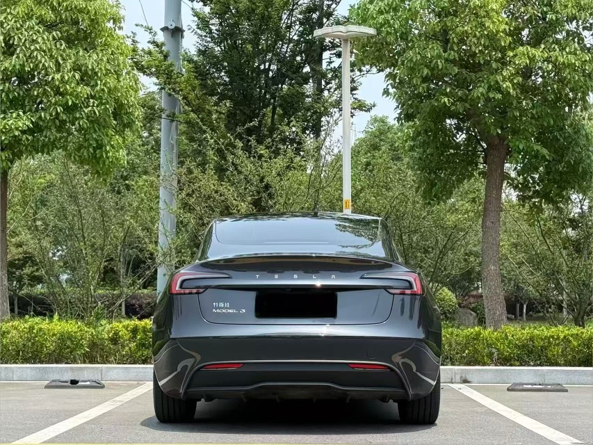 Tesla Model 3 2024 #8 Tesla Model 3 2024 car image #8