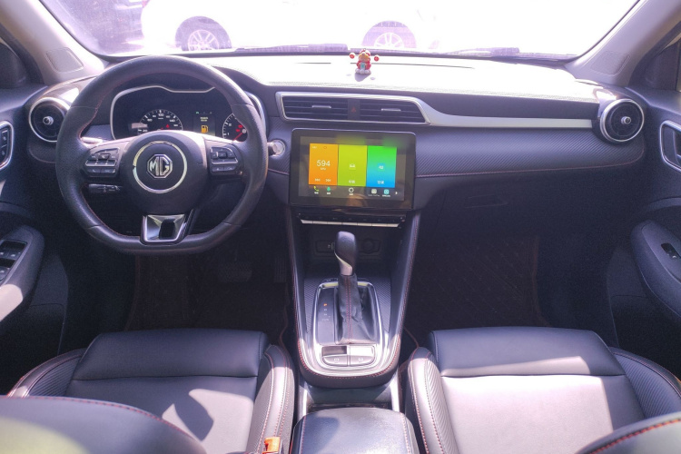 MG ZS 2020 car image #11