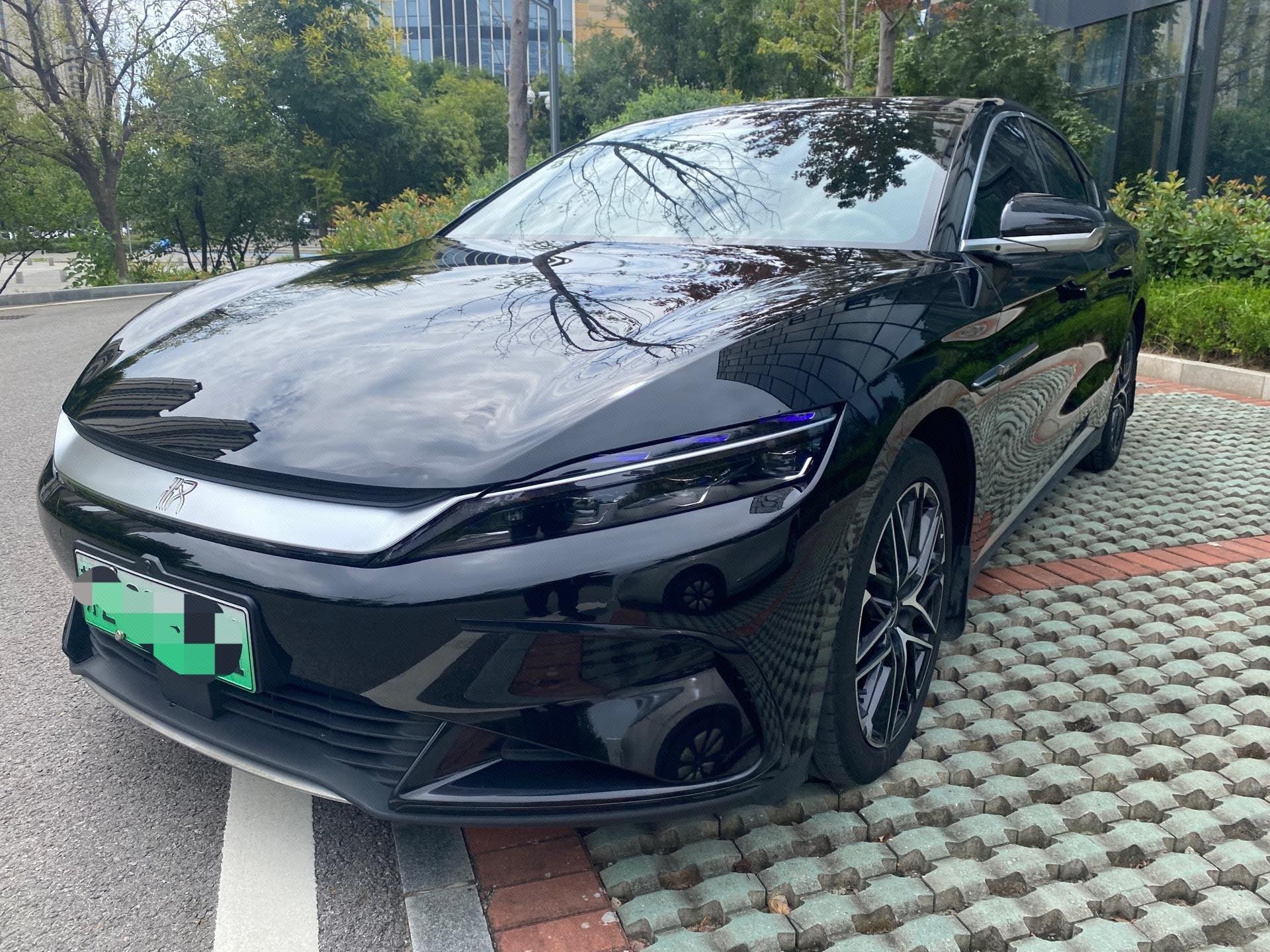 BYD Han 2025 image de voiture 