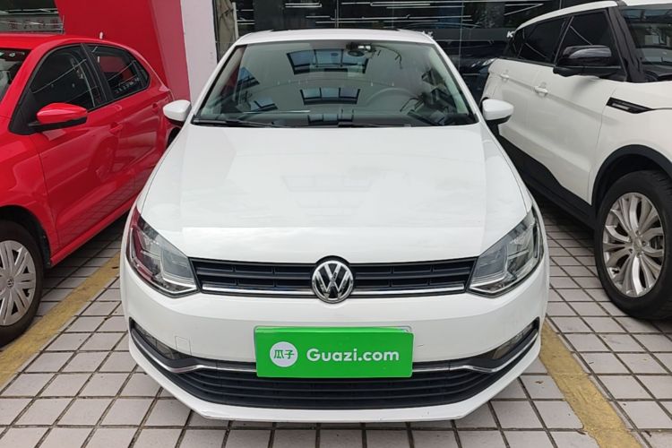 Volkswagen Polo 2018 car image #3
