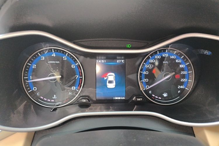 GEELY Emgrand 2019 car image #12