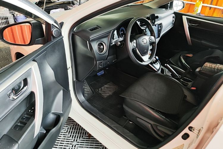 Toyota Corolla 2018 #16 Toyota Corolla 2018 car image #16