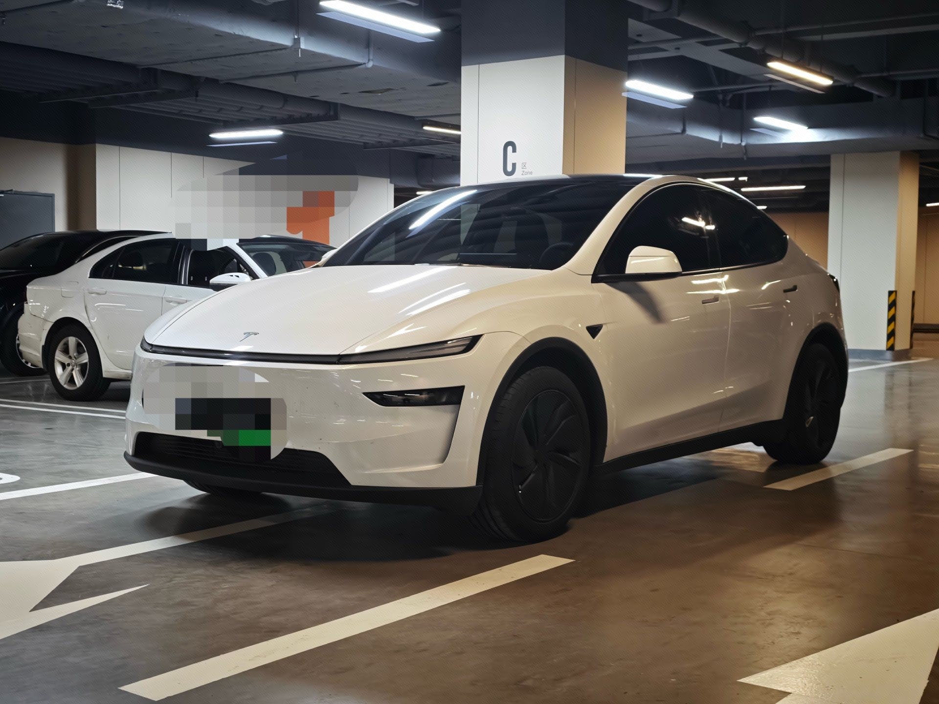 Tesla Model Y 2026 صورة سيارة 