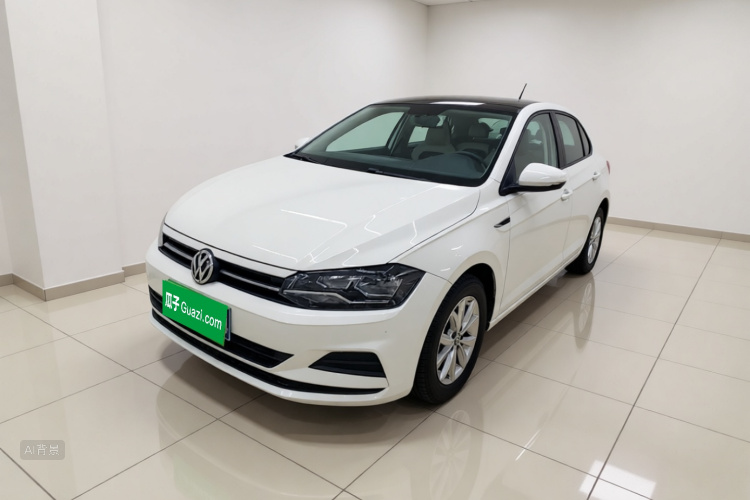 Volkswagen Polo 2021 car image #2
