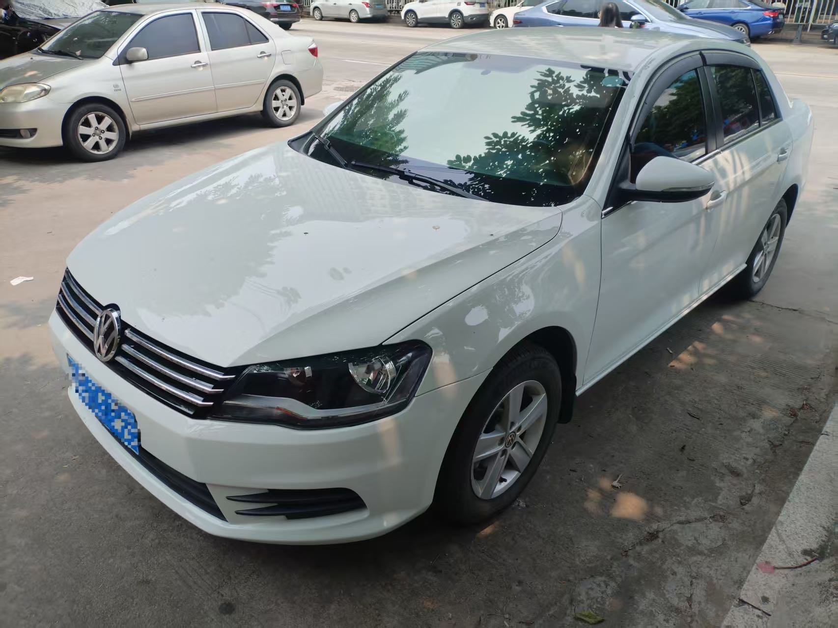 Volkswagen Bora 2014 汽车图片 