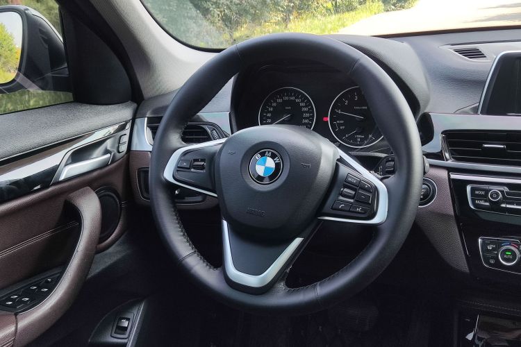 BMW X1 2018 #12 BMW X1 2018 car image #12