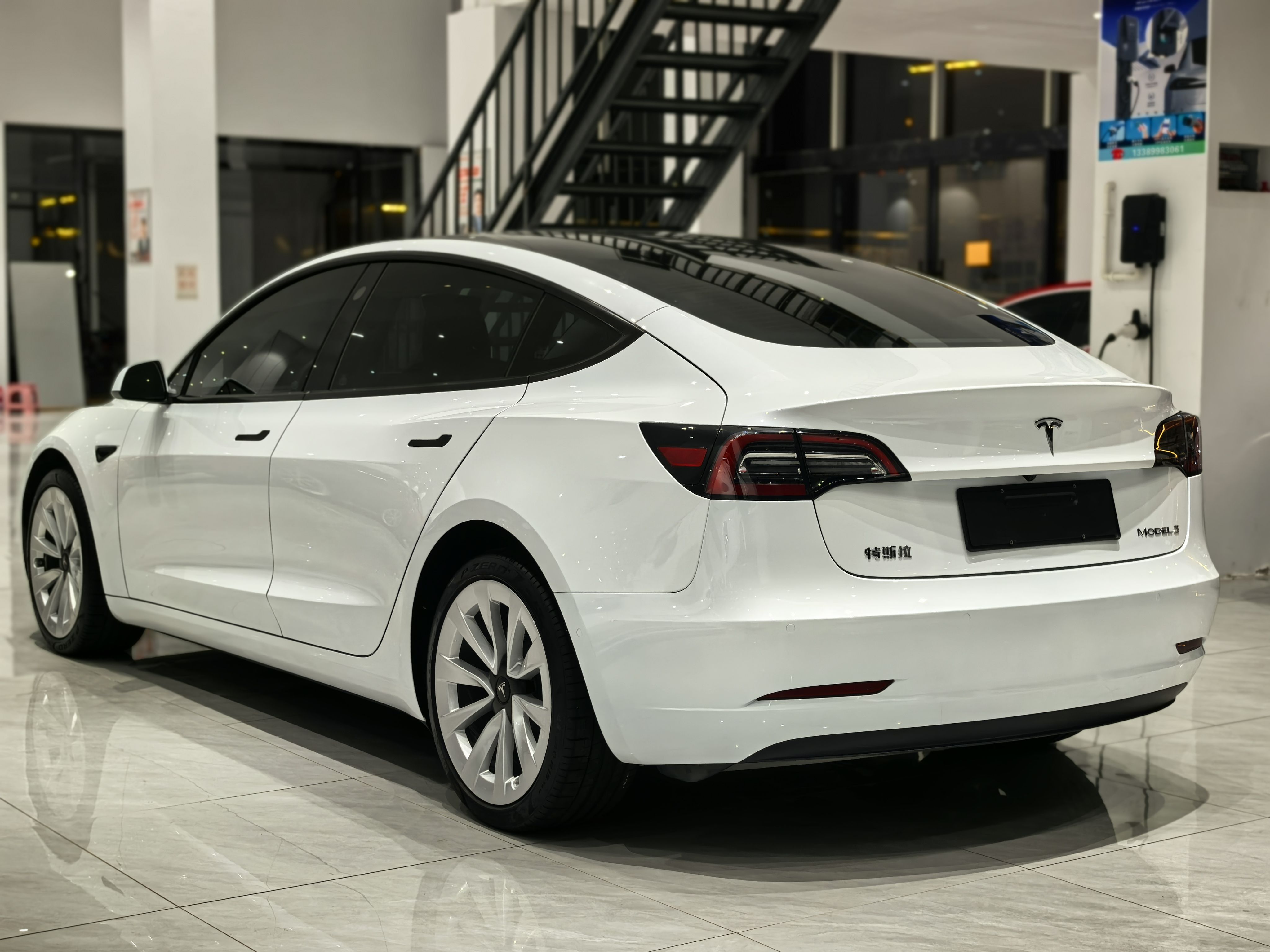 Tesla Model 3 2023 #8 Tesla Model 3 2023 car image #8