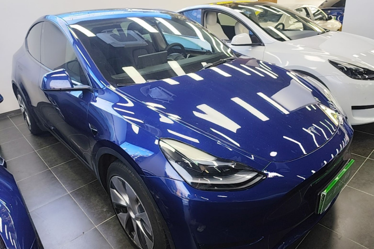 Tesla Model Y 2022 #4 Tesla Model Y 2022 car image #4