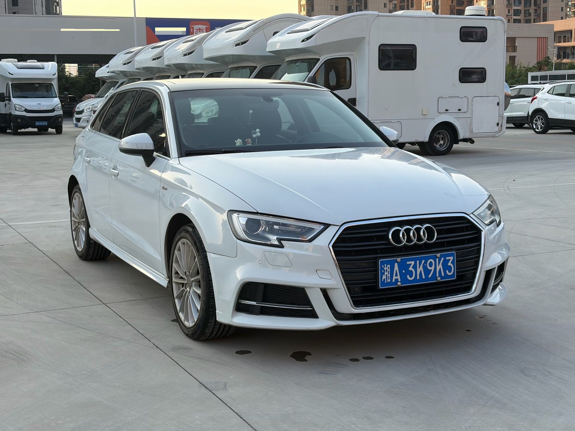 2017 image de voiture #2