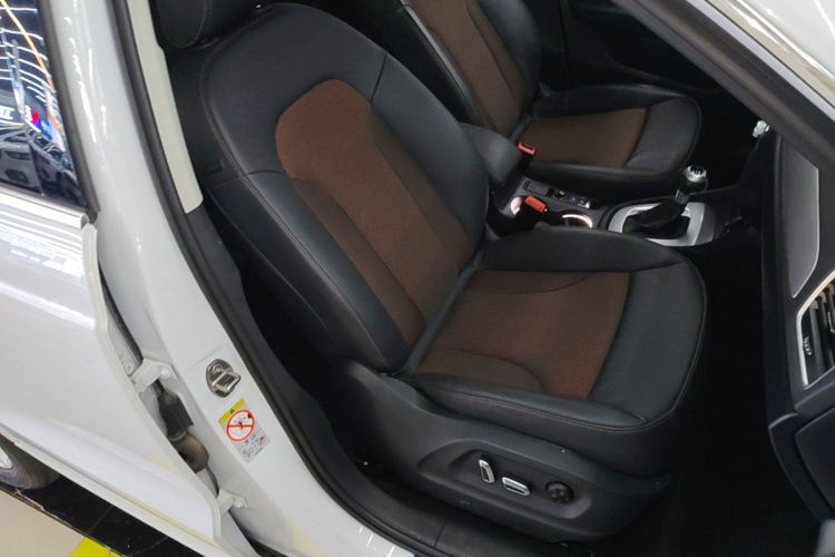 Audi Q3 2018 #24 Audi Q3 2018 car image #24