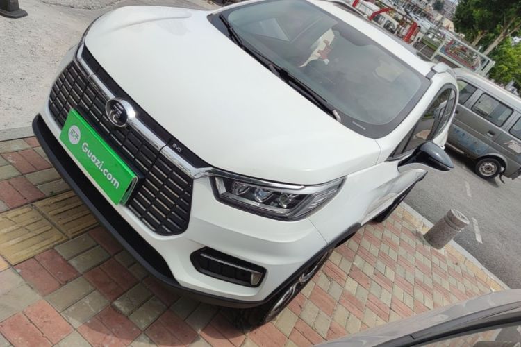 BYD Yuan New Energy 2020 car image #2