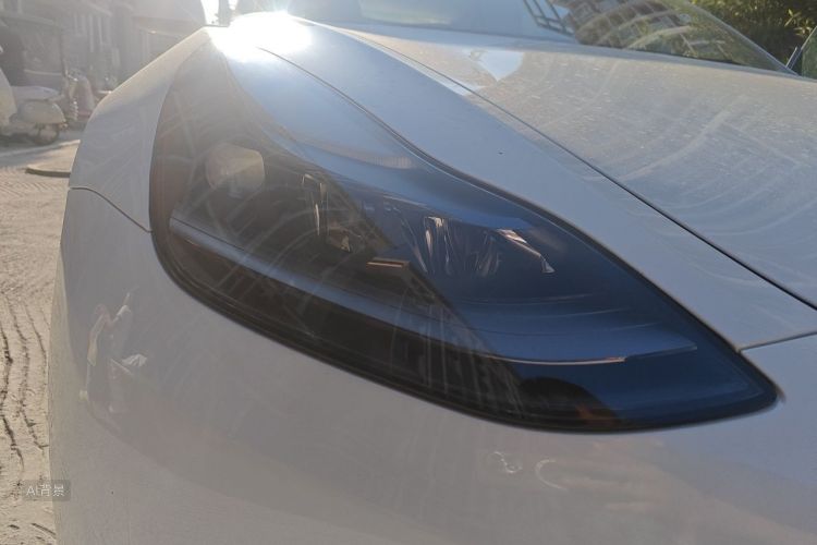 Tesla Model 3 2022 car image #8