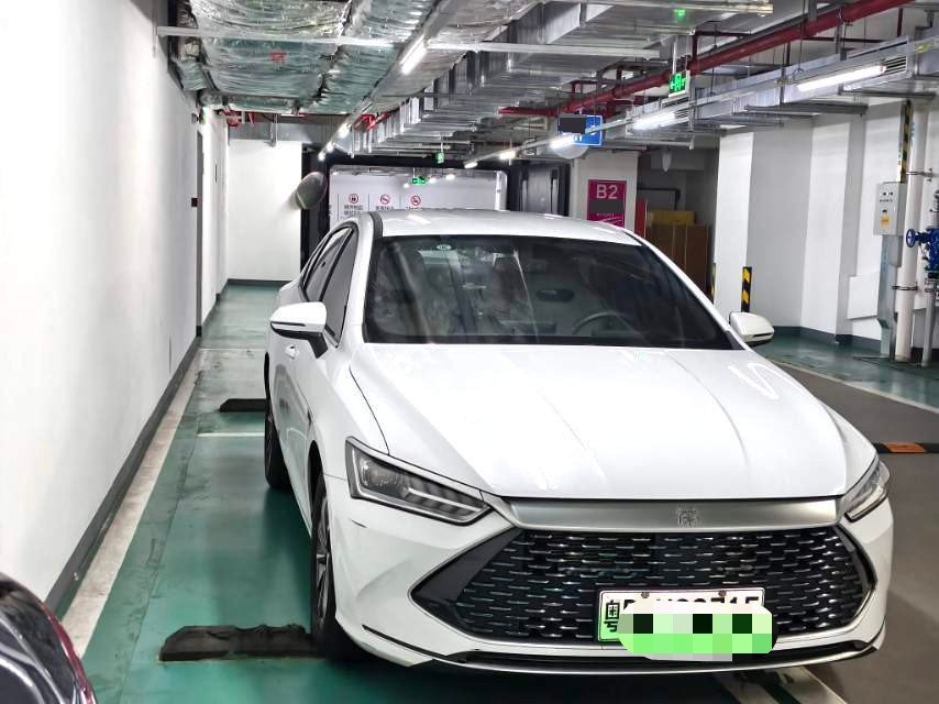 BYD Qin Plus 2024 #2 BYD Qin Plus 2024 car image #2