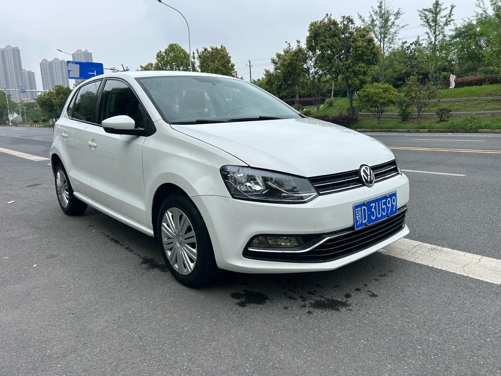 Volkswagen Polo 2016 car image #3