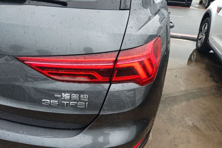 Audi Q3 2020 #8 Audi Q3 2020 car image #8
