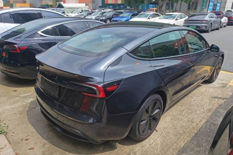 Tesla Model 3 2025 #7 Tesla Model 3 2025 car image #7