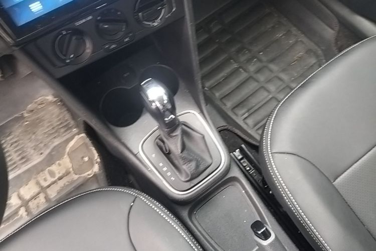 Volkswagen Polo 2019 #14 Volkswagen Polo 2019 car image #14