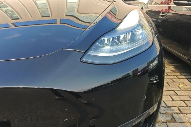Tesla Model Y 2021 #23 Tesla Model Y 2021 car image #23