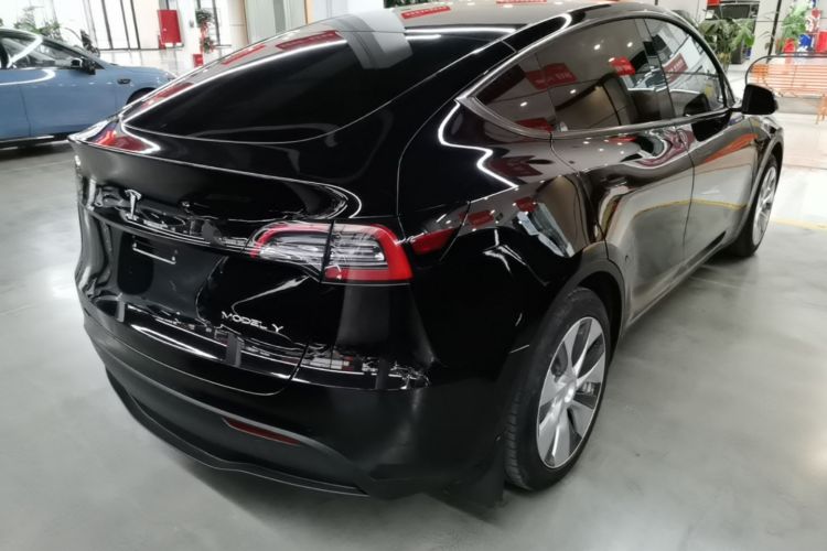 Tesla Model Y 2022 #5 Tesla Model Y 2022 immagine di auto #5