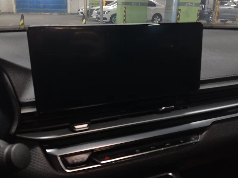 GEELY Emgrand 2024 car image #13