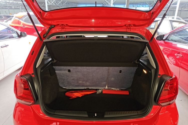 Volkswagen Polo 2016 #19 Volkswagen Polo 2016 car image #19