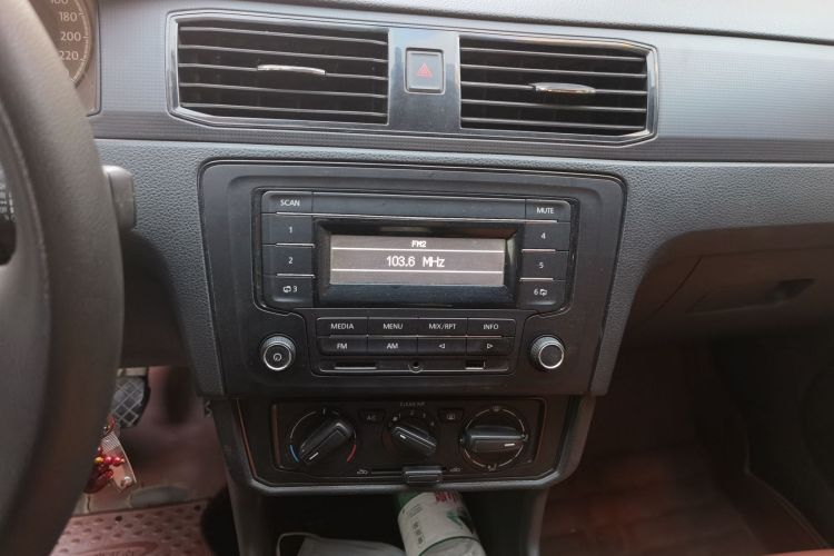 Volkswagen Santana 2019 #13 Volkswagen Santana 2019 صورة سيارة #13