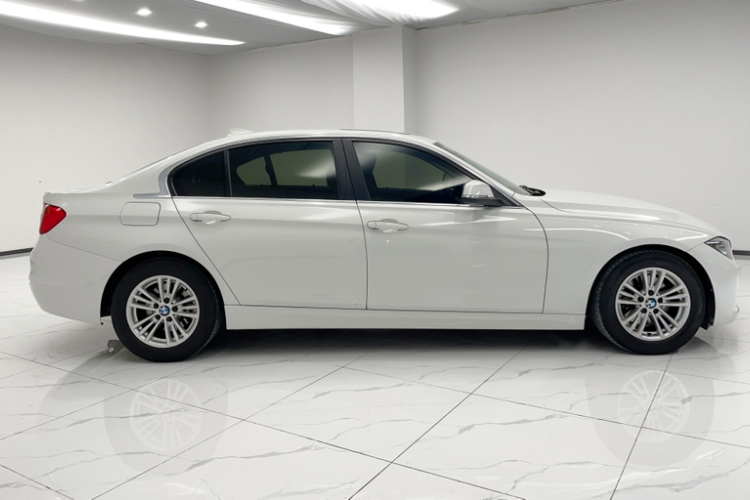 BMW 3 Series 2015 #9 BMW 3 Series 2015 car image #9