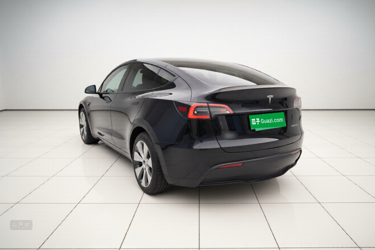 Tesla Model Y 2022 #5 Tesla Model Y 2022 car image #5